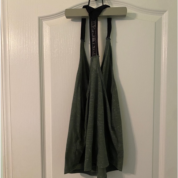 VS workout top - Picture 1 of 4